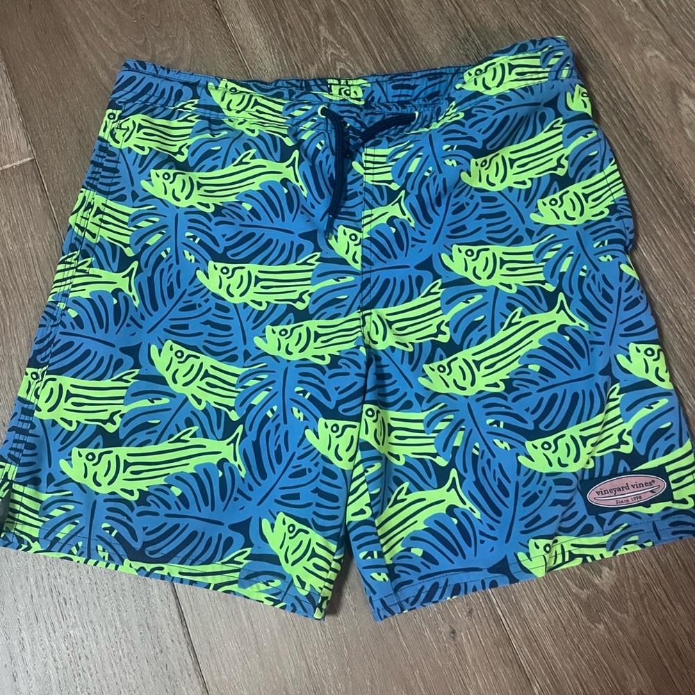 Vineyard vines, boys, chappy swim trunks